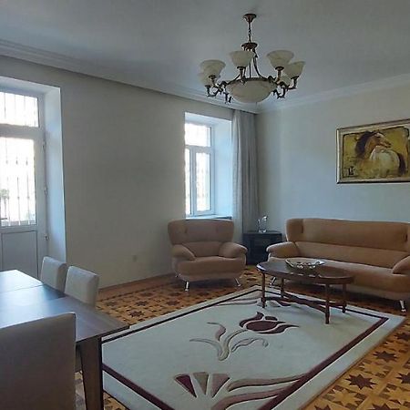 Azneft Royal Suite Apartment Sea View บากู ภายนอก รูปภาพ