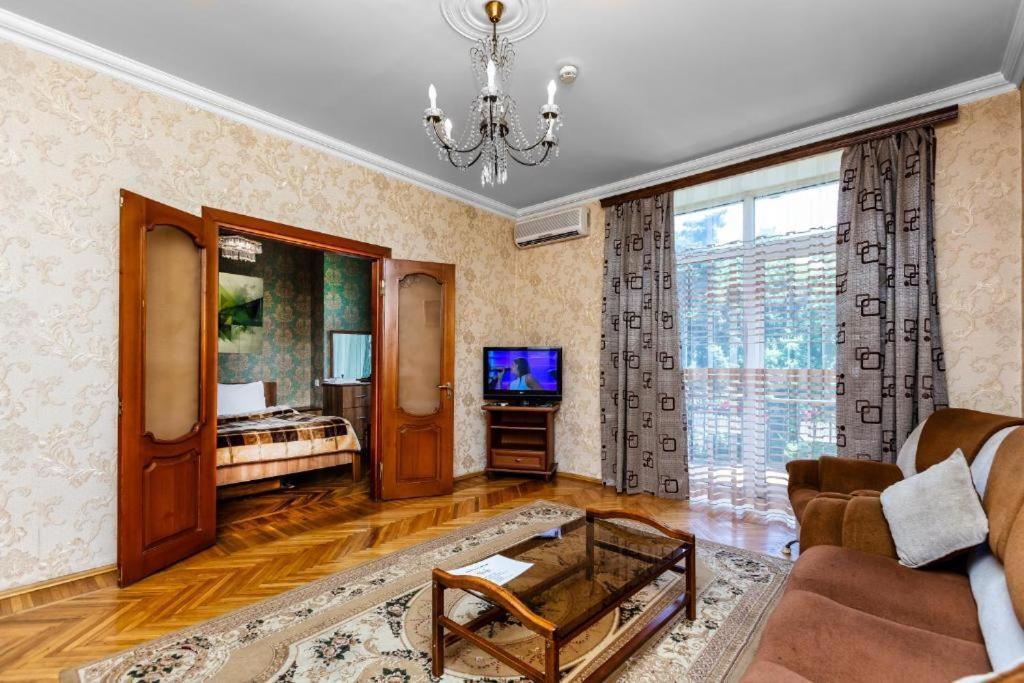 Azneft Royal Suite Apartment Sea View บากู ภายนอก รูปภาพ